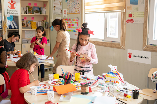 Children take part in creative activities during a HEART session held at a Save the Children education center in a camp for Syrian refugees in northern Iraq (photo: Claire Thomas / Save the Children)
